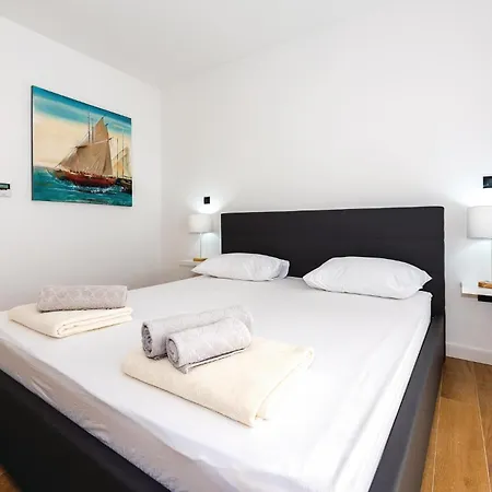 Front In Tribunj * Tribalj