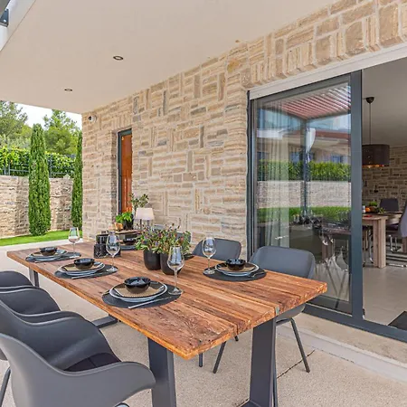 Front In Tribunj * Tribalj