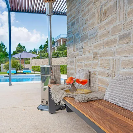 Front In Tribunj Tribalj