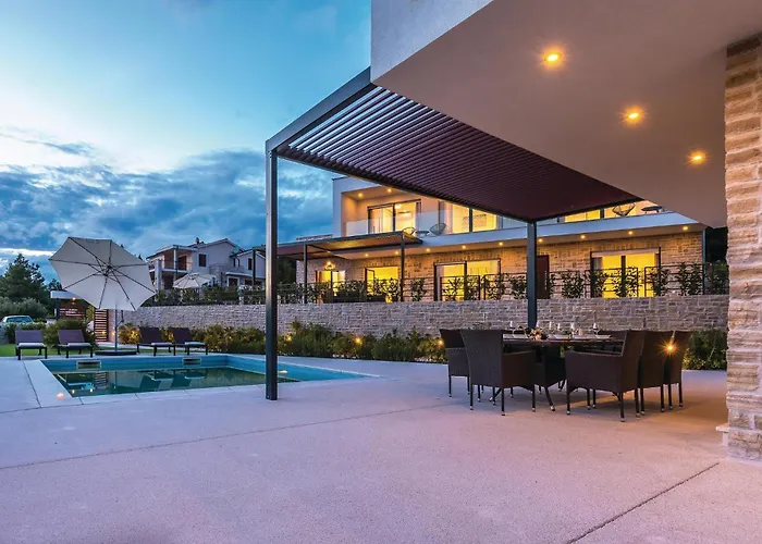 Front In Tribunj Vakantiehuis Tribalj