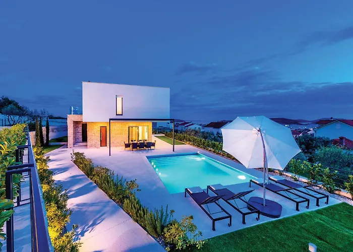 Holiday home Front In Tribunj Tribunj (Sibenik-Knin)