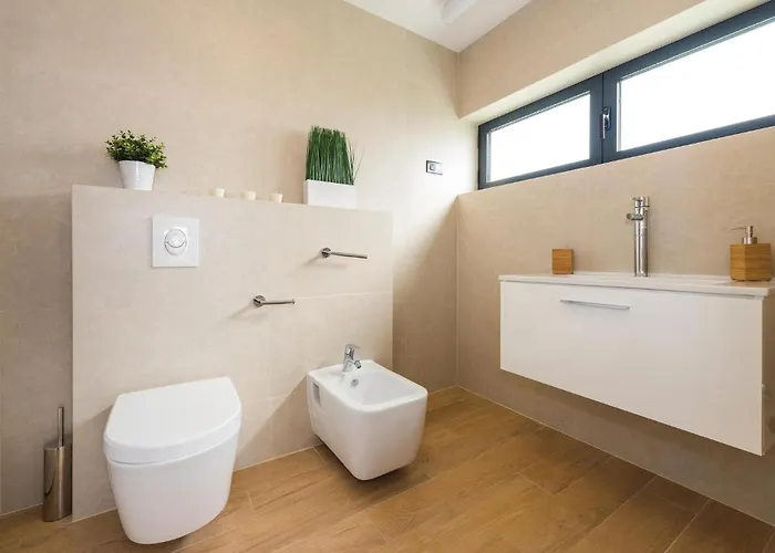 Front In Tribunj * Tribunj (Sibenik-Knin)